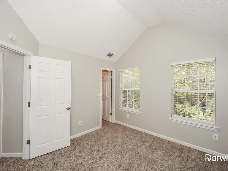 5647 Sapphire Cir — Photo 11