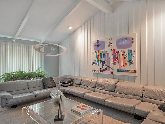 4th image of 2667 Belvoir Blvd