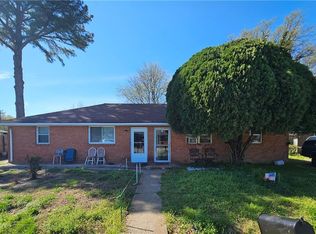 2017 Pond Ln, Chesapeake, VA 23324