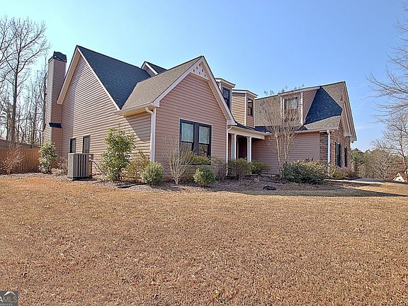 4th image of 12 Smokey Ridge Ct