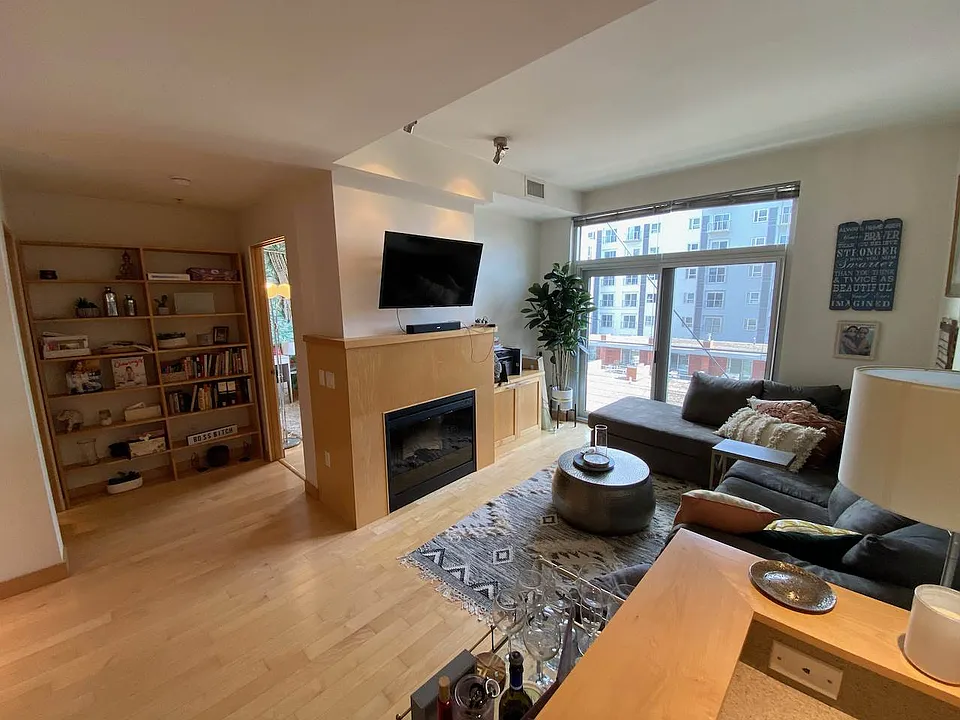 309 W Washington Ave #602