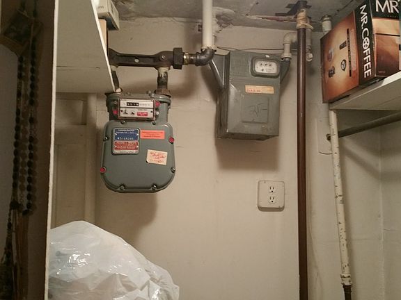 4th image of 2127 28th St