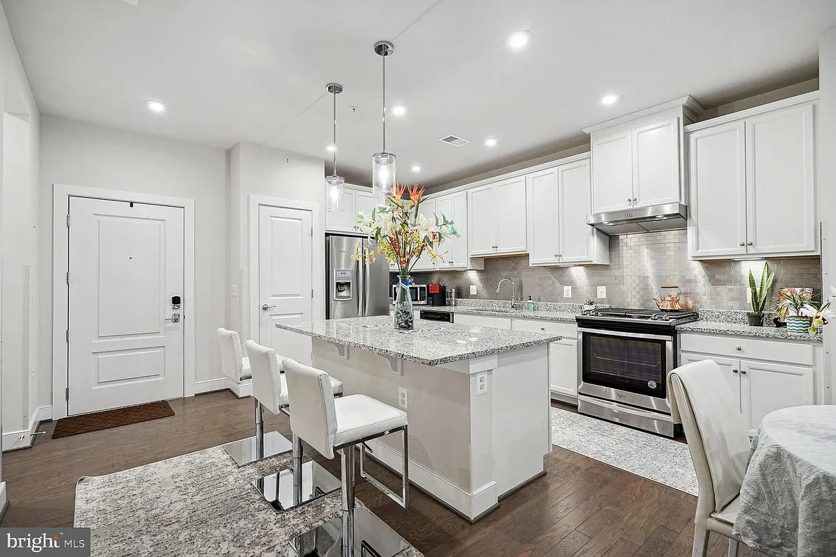 Building Photo - 2329 Wind Charm St #103