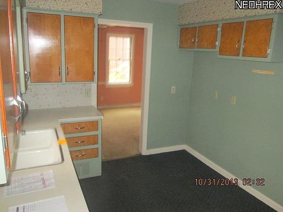 2nd image of 2450 17th St