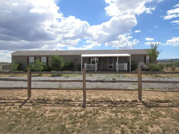 17 Capitan St, Moriarty, NM 87035