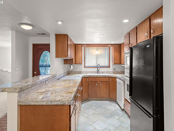 3rd image of 13804 NW 10th Ct APT B