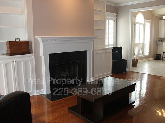 4th image of 3938 Garden View Dr