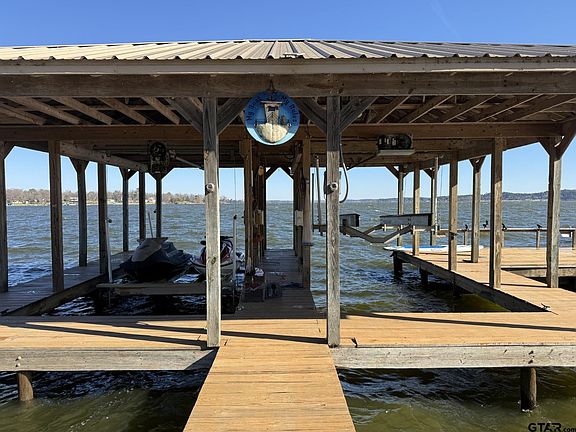 5th image of 21821 Lakewood Ln