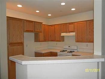 3rd image of 506 Esplanade Cir