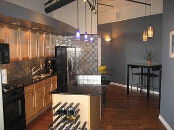 1st image of 2208 W Diversey Ave #405
