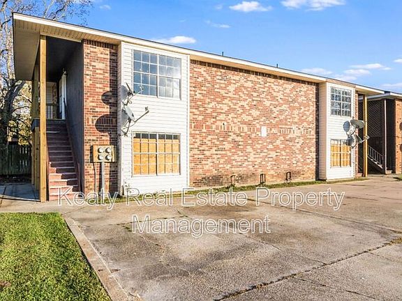 2nd image of 107 Meudon St #D
