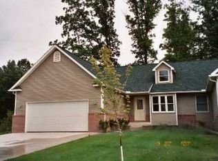 341 Woodhaven Pl, Manchester, MI
