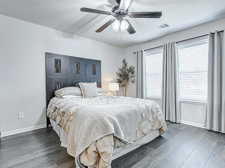 8103 Singing Sonnet Ln — Photo 16