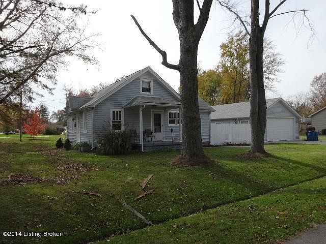 Huge Yard W/ Newly Bulit 2.5 Car Garage