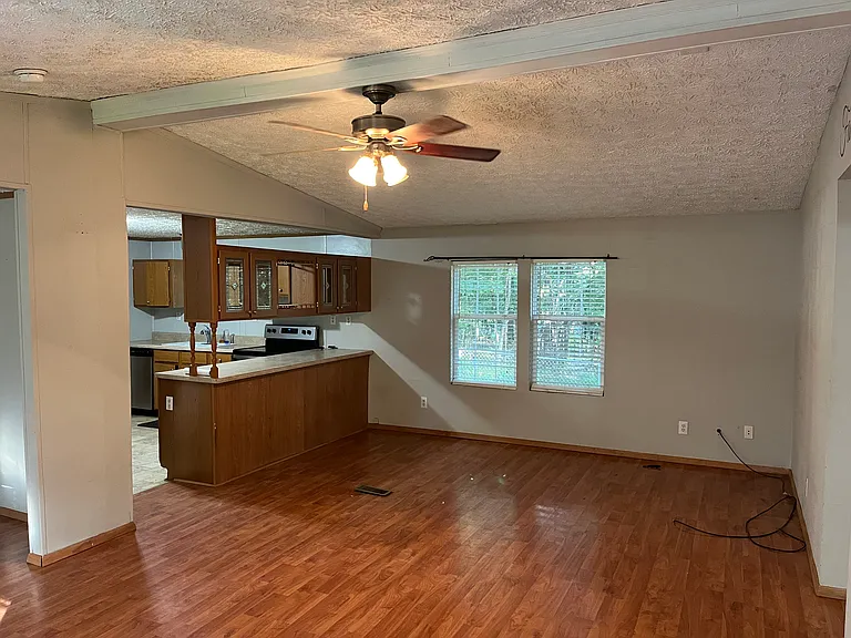 775 Riverbend Dr — Photo 5