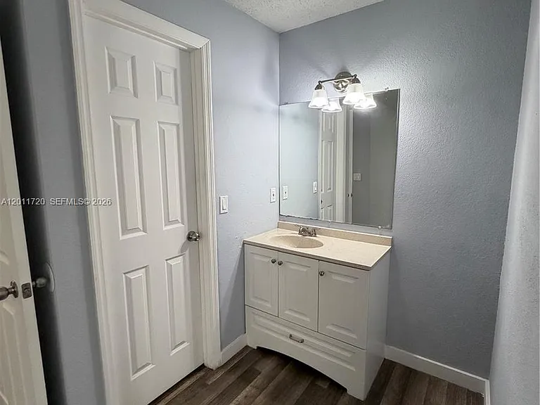 1306O0 Vista Isles Dr #221 — Photo 9