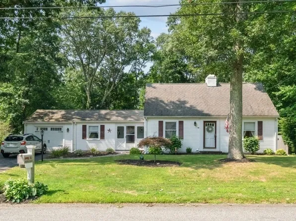 32 Anawan Rd, North Attleboro, MA 02760