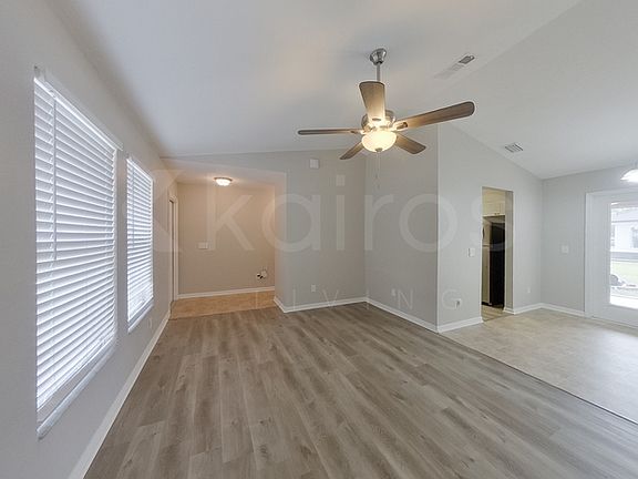 3rd image of 3165 Lucaya Ave