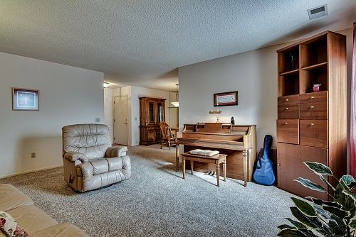 5th image of 2374 Montana Ave E #2374
