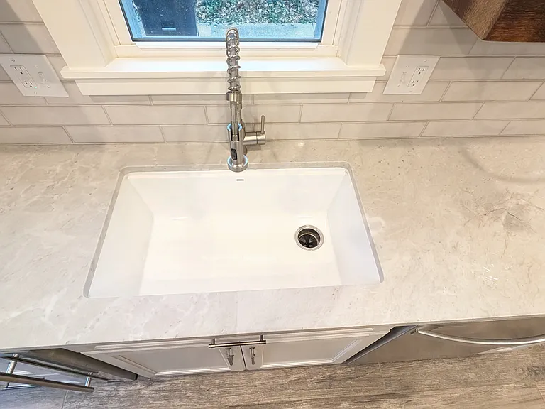 farmhouse sink