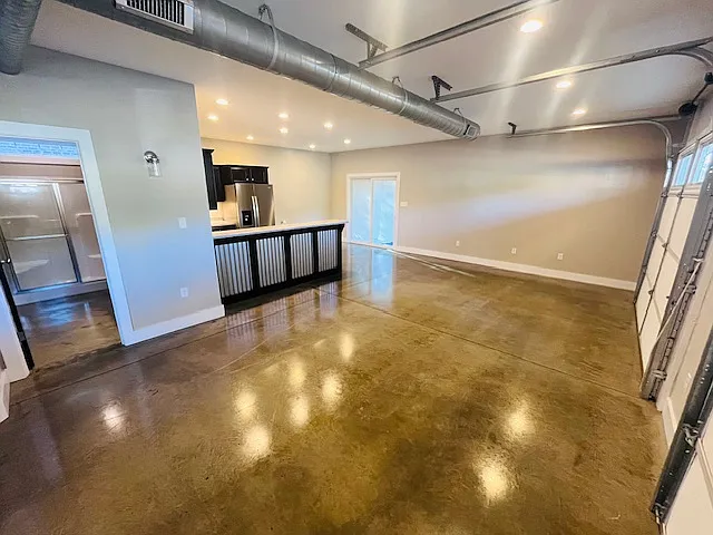 735 East 12th Avenue - 1 — Photo 3