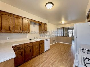 8128 20th Ave, Jenison, MI 49428