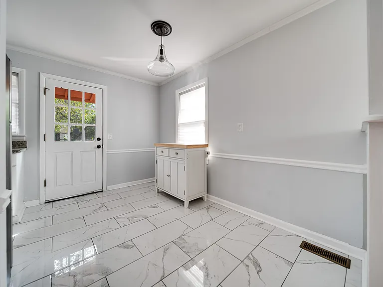 6209 Laramie Ave — Photo 22