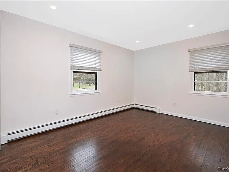 74 Edgewood Rd — Photo 15