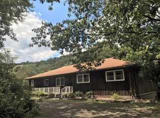 208 Dave Elliot Rd, Saugerties, NY 12477