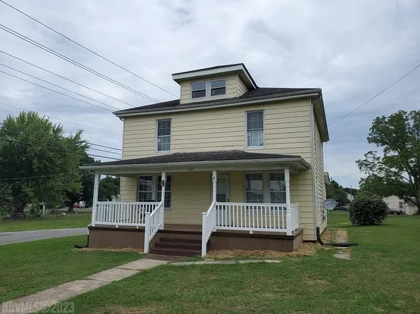 1701 Wadsworth St, Radford, VA 24141