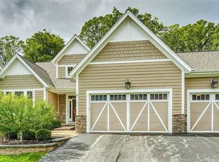 9 Highland Grn, Victor, NY 14564