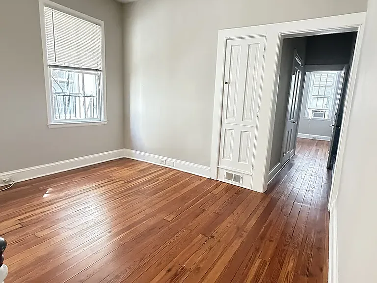 22 E Hamilton St — Photo 13