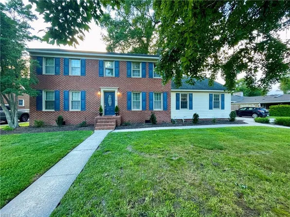 3208 Shadyside Ln, Chesapeake, VA 23321