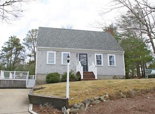 30 Palmer Rd, Plymouth, MA 02360