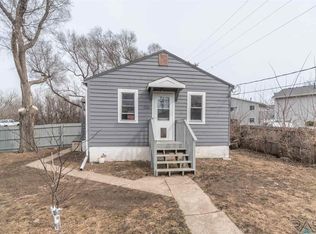 618 N Lewis Ave, Sioux Falls, SD 57103