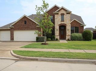 1513 Lakeway Dr, Little Elm, TX 75068