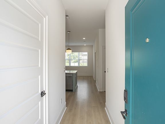 2nd image of 1225 Lischey Ave #204