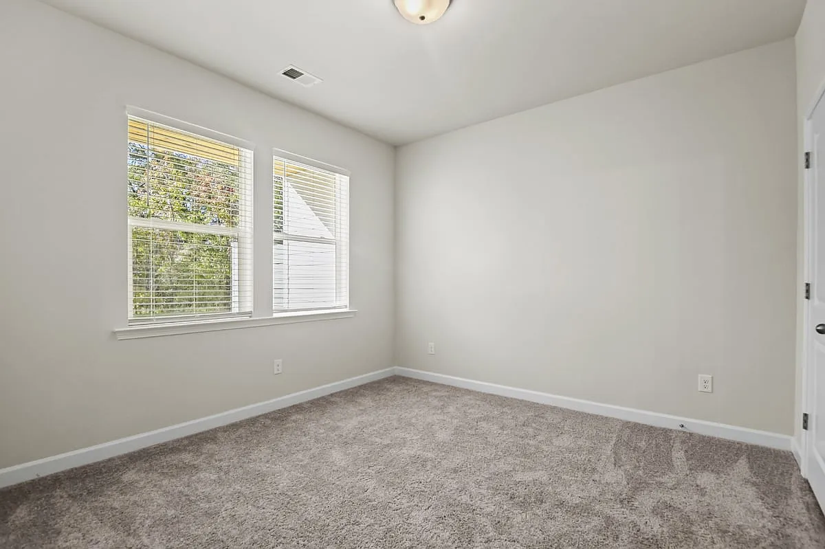 9413 Sun Fountain Drive — Photo 2