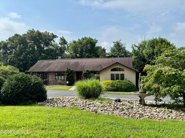 27 Kingswood Dr, Selinsgrove, PA 17870