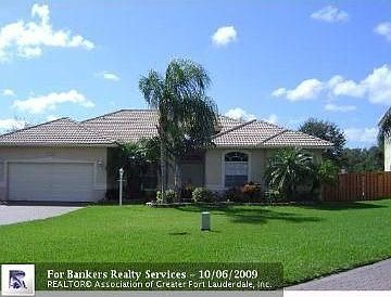 1st image of 16598 Mariposa Cir S