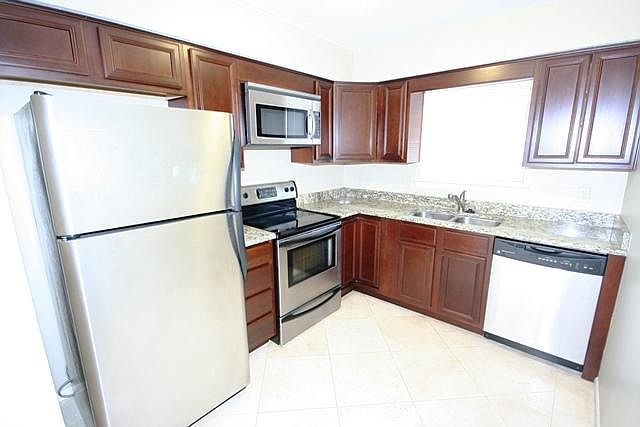 1st image of 1850 Cypress St APT H