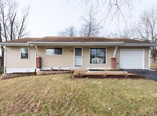 605 Vitry Dr, Ballwin, MO