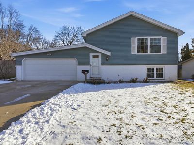 1963 Cascade DRIVE, Waukesha, WI, 53188