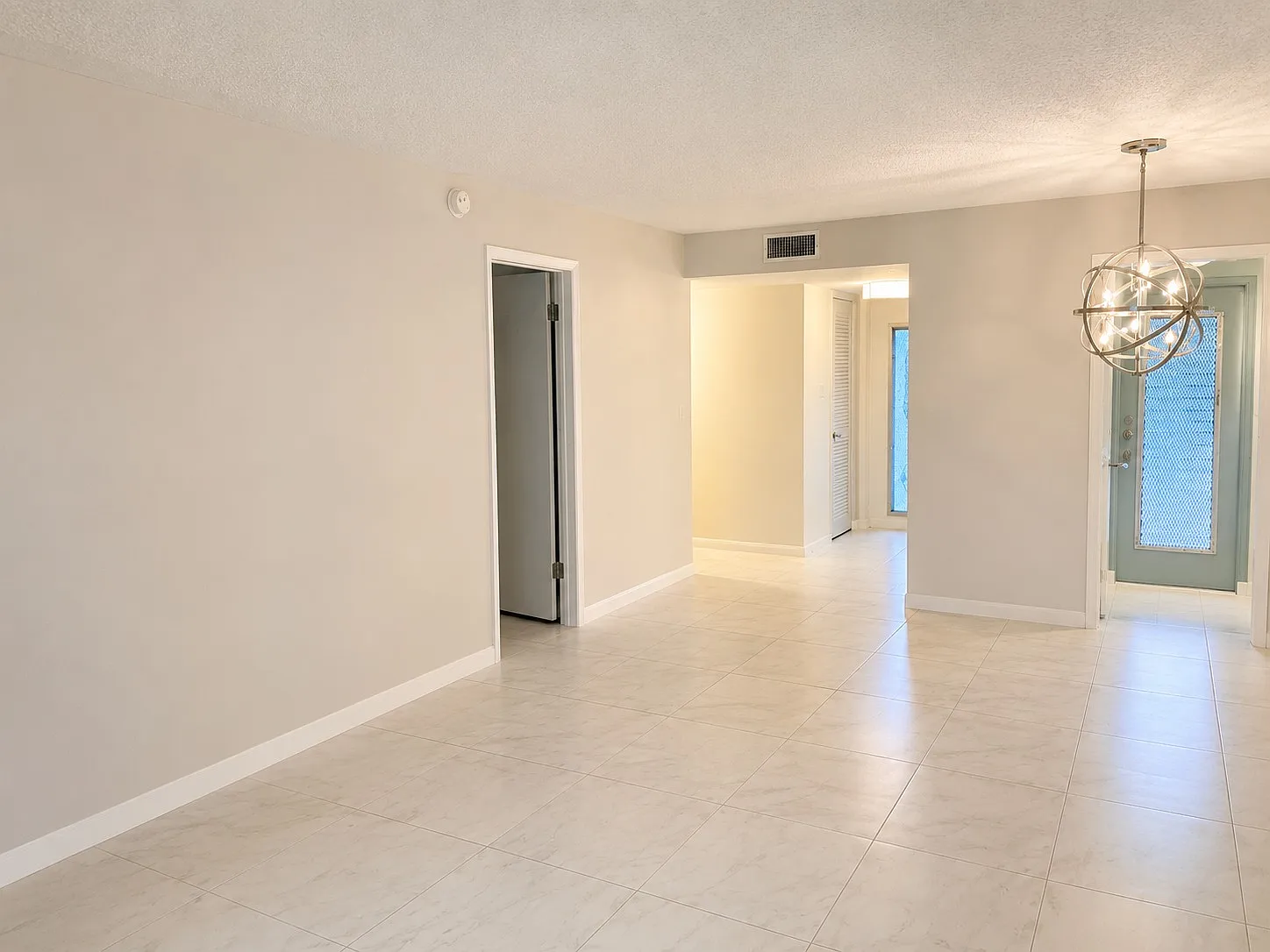 1 bed, 1.5 bath, 806 sqft, $1,850 — Photo 4