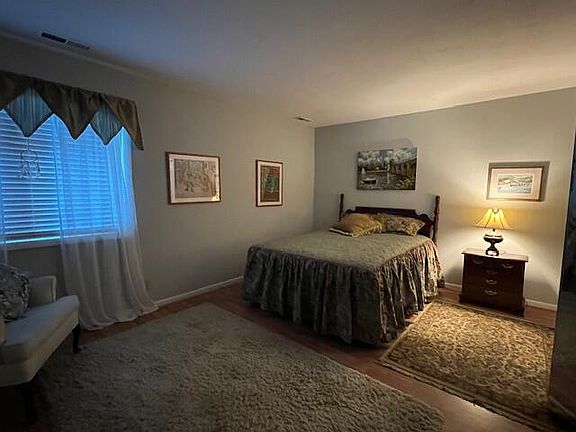 3rd image of 444 Windward Dr SW #444