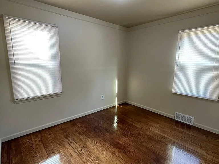 18402 Denby — Photo 6