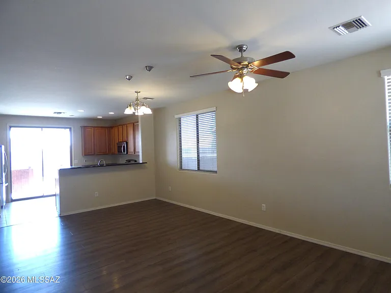 14377 N Bannerstone Ct — Photo 3