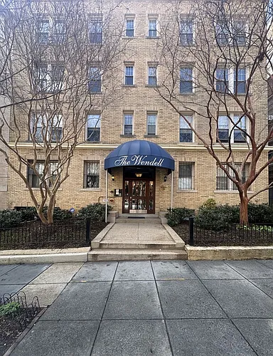 1858 California St NW #6 Photo 1