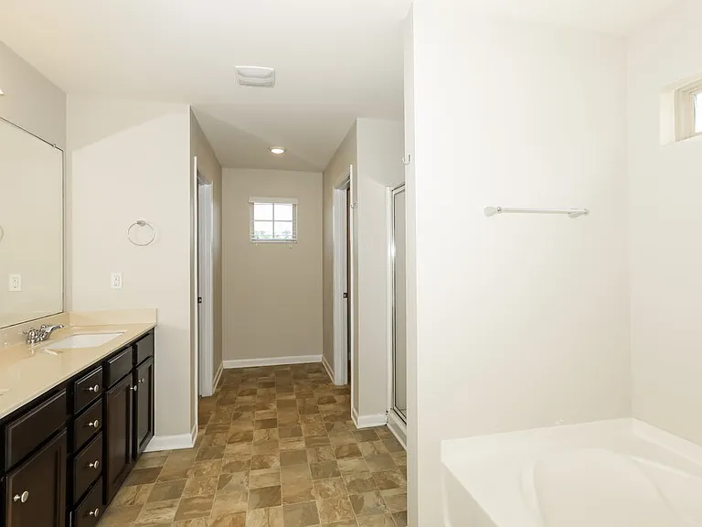 516 Overo Dr — Photo 10