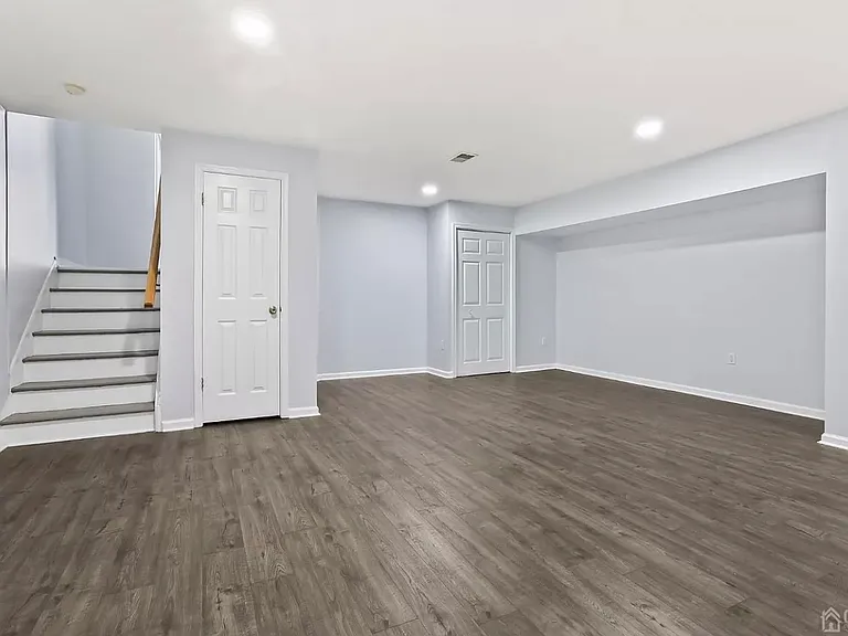 12 Donamar Ln — Photo 4